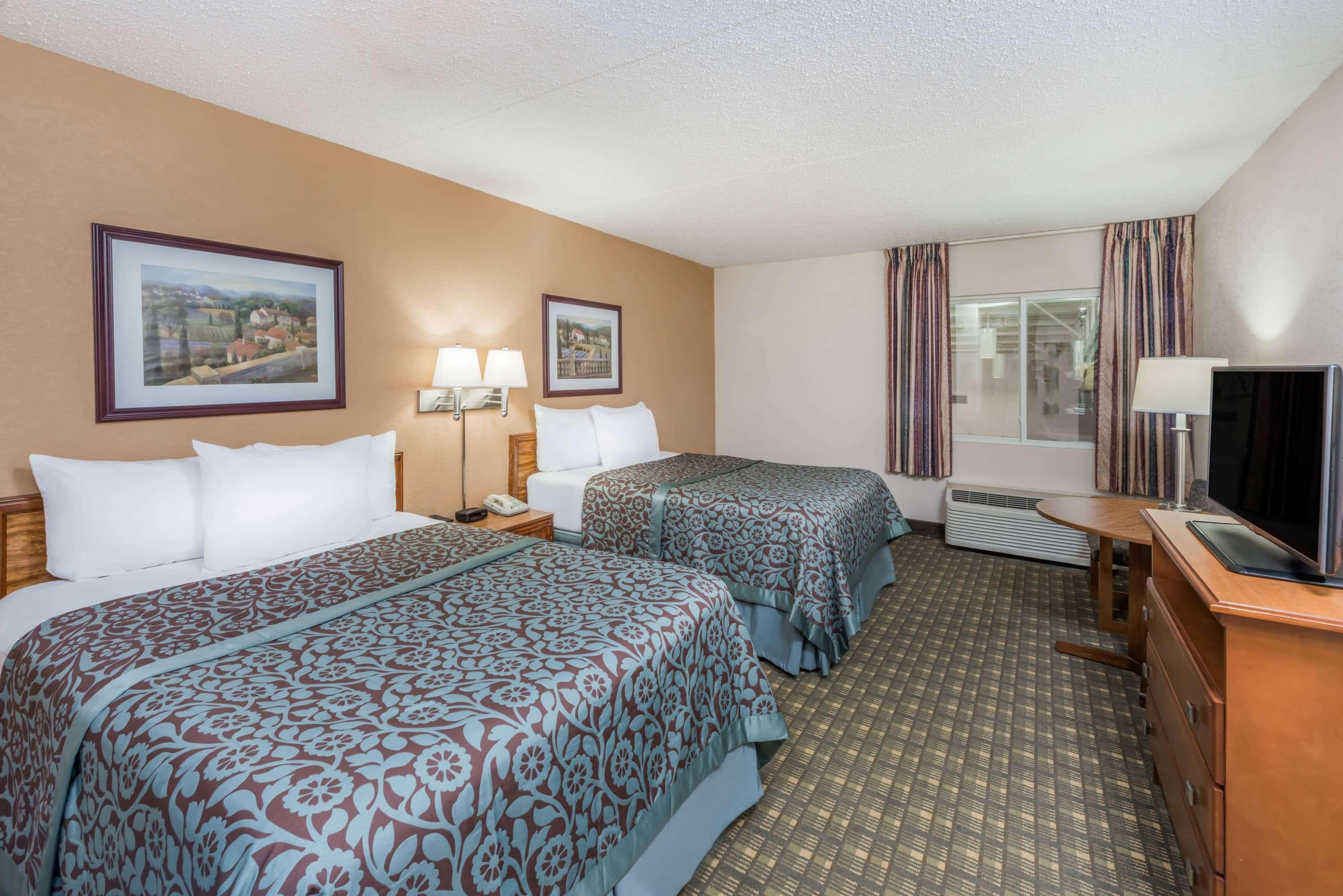 Days Inn By Wyndham Kirksville Dış mekan fotoğraf