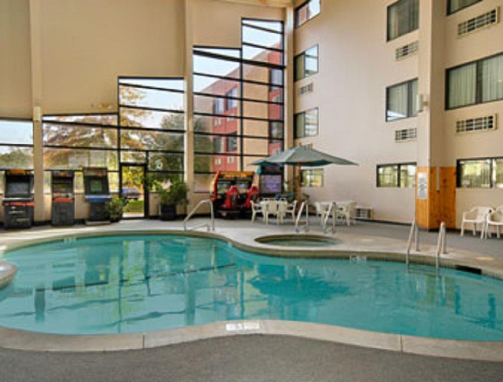 Days Inn By Wyndham Kirksville Konforlar fotoğraf